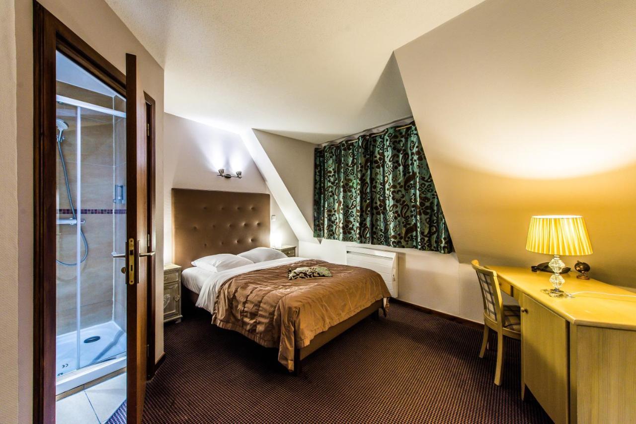 Hotel Au Lion Ribeauvillé Dış mekan fotoğraf