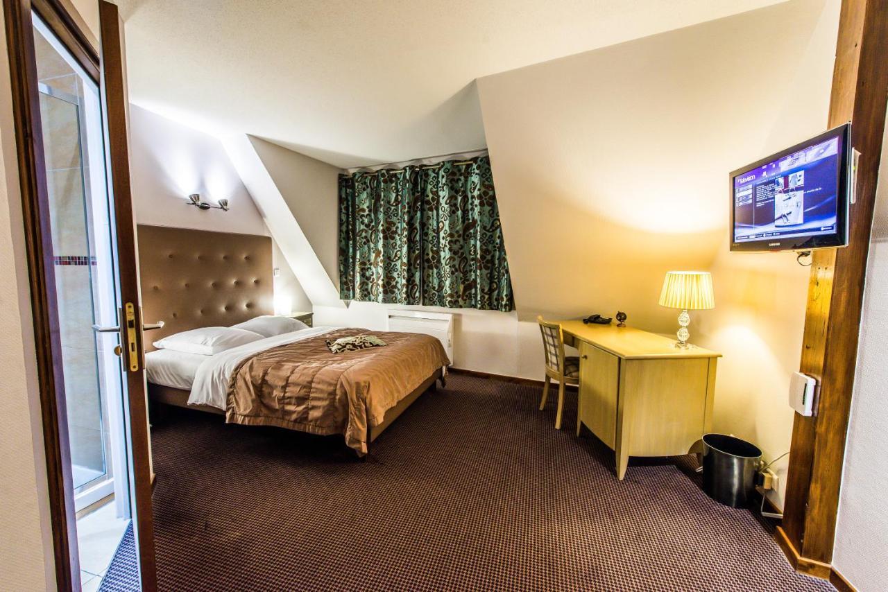 Hotel Au Lion Ribeauvillé Dış mekan fotoğraf