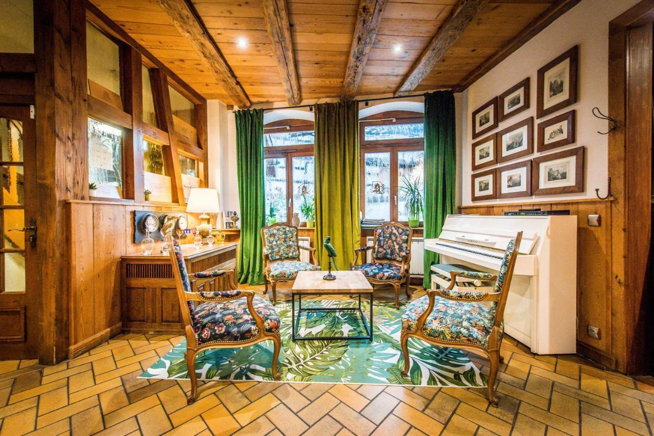 Hotel Au Lion Ribeauvillé Dış mekan fotoğraf